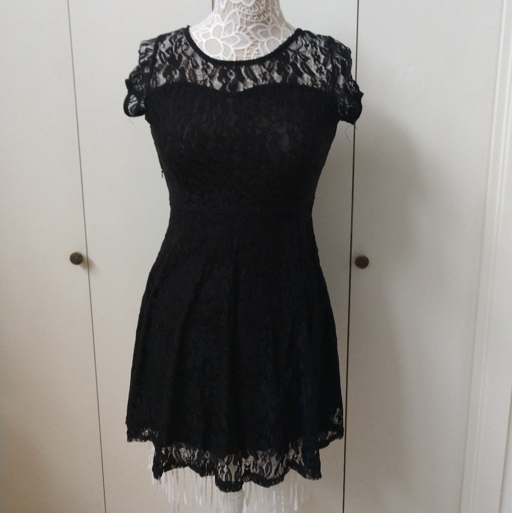 Oioninos Lacey black mini dress